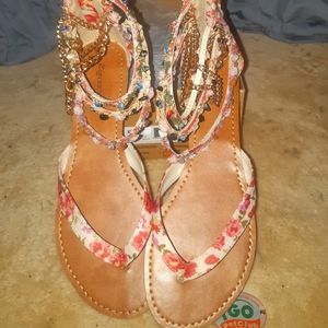 Zigi Soho Floral Rhinestone Thong Sandal